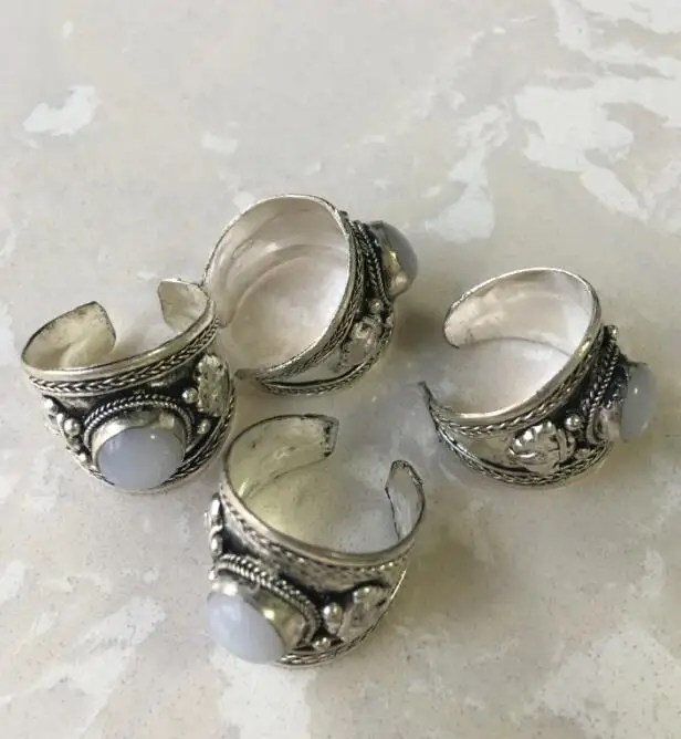 Модное кольцо из тибетского серебра серебряное бирюзовое Нефритовое белое