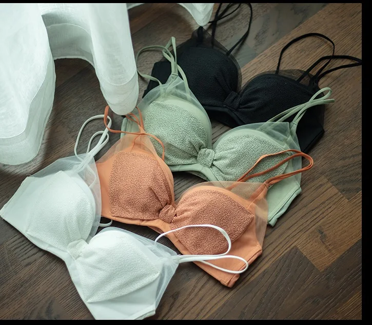 

Sexy seamless underwear set gathers and holds the empty cup without steel ring side collection bra set thin deep V adjustable