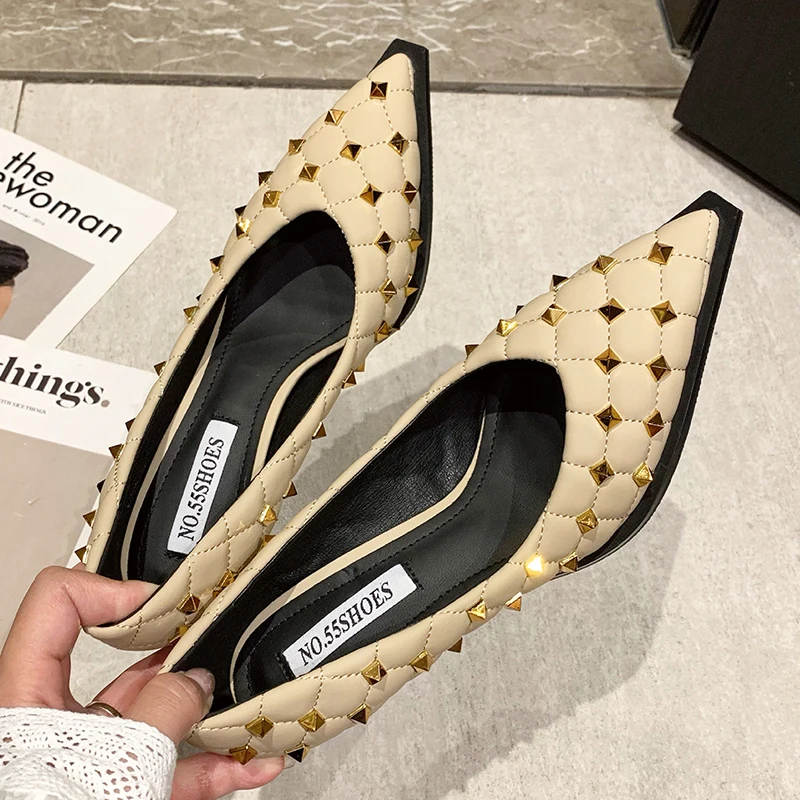 Туфли-лодочки женские на высоком каблуке 6 см с заостренным носком без застежки |