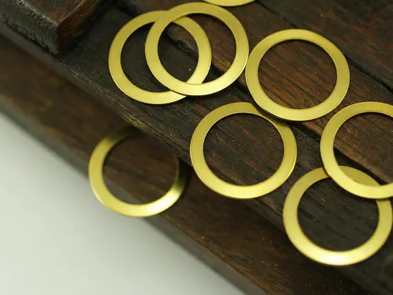 

25 соединительных колец из сырой латуни (17 мм) brs 290