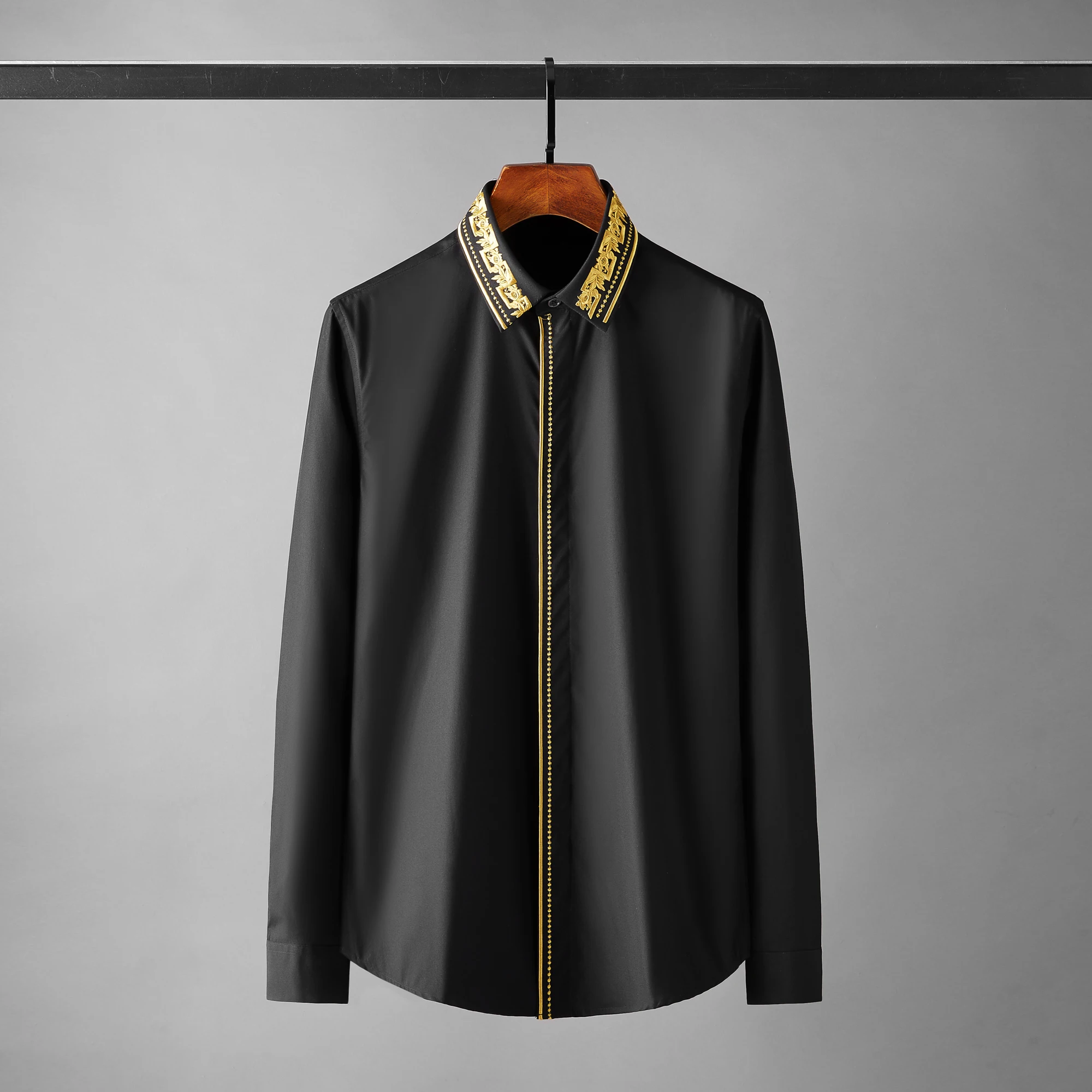 

Golden Embroidery Shirts for Men Long Sleeve Casual Shirt Vintage Social Business Formal Dress Shirts Party Tuxedo Chemise Homme