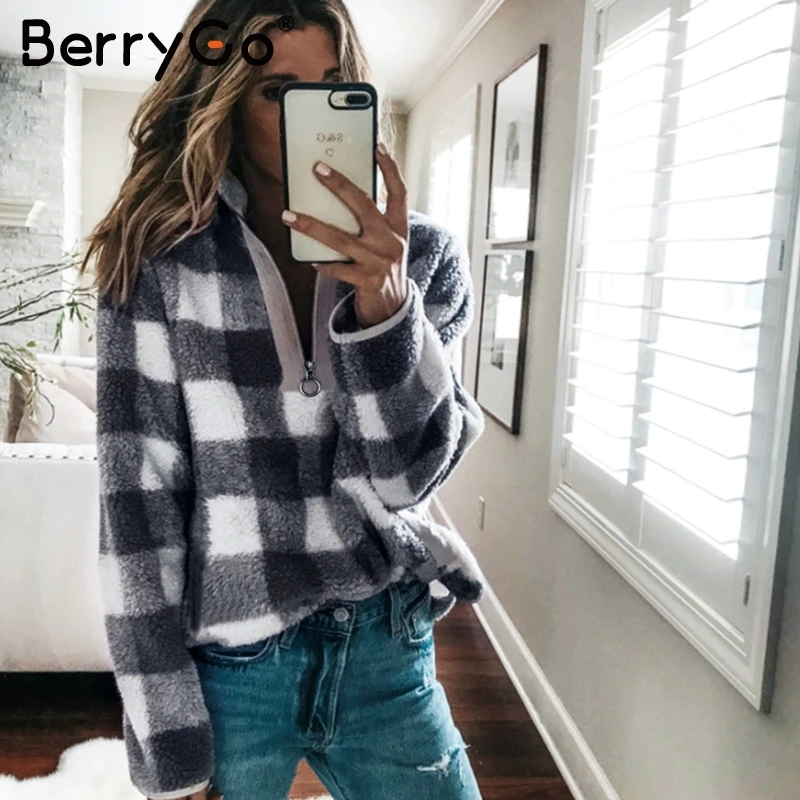 Женская водолазка BerryGo клетчатая кофта на молнии с длинным рукавом Повседневная
