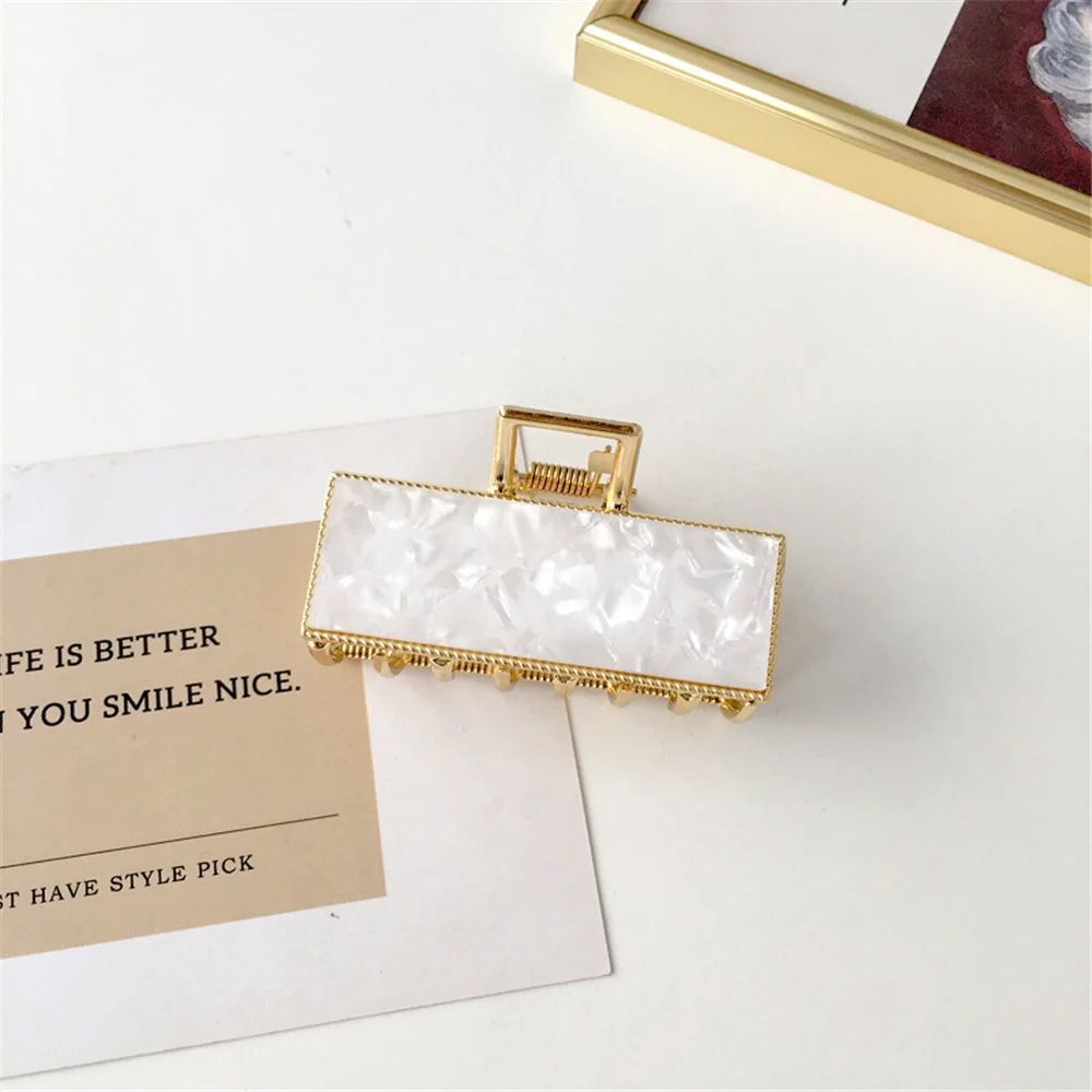 

Acrylic Hair Claw Women Hair Clip Vintage Trendy Geometry Hollow Rectangular Hair Grab Girls Hair Accessories Headwear