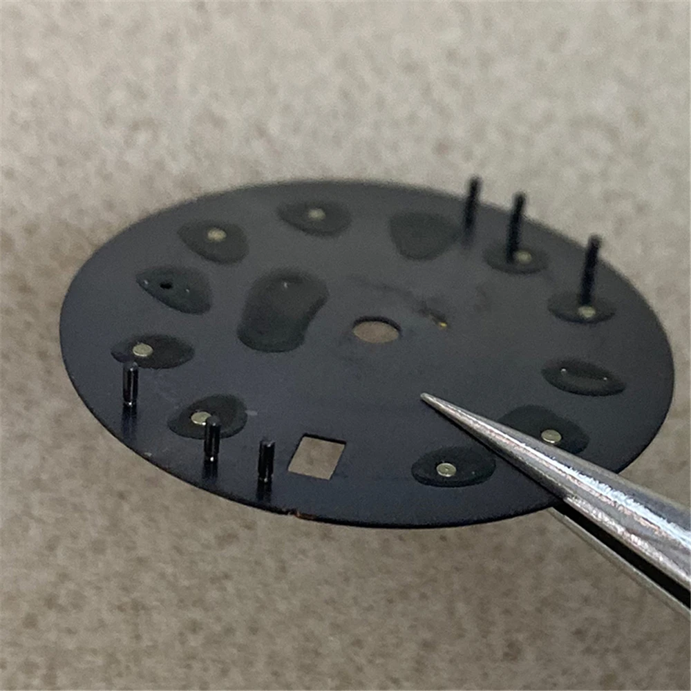 

29mm Watch Dial for SKX007 NH35 Watch Movement with Green Luminous