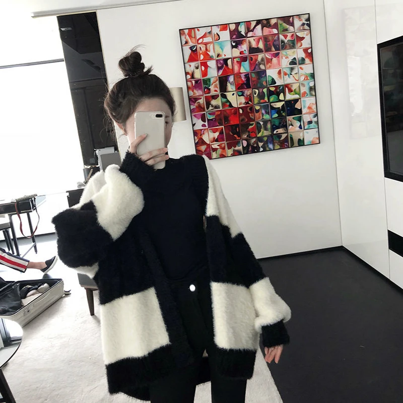 

2021 Women Stripe Knitted Cardigan Mink Fur Jacket