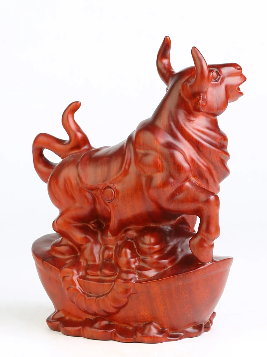 Красное дерево ремесло Резьба по дереву Китайский Знак зодиака бык красная быка