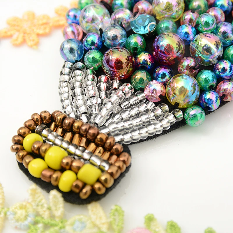 Нашивка ручной работы с бисером и вышивкой воздушных шаров цветная мультяшная