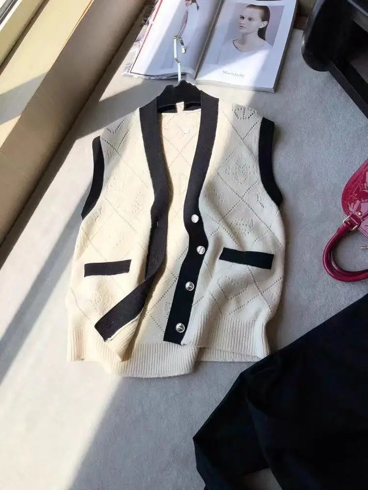 

Женский ажурный вязаный жилет с V-образным вырезом, однобортный цветной лоскутный свитер без рукавов для ранней осени 2021