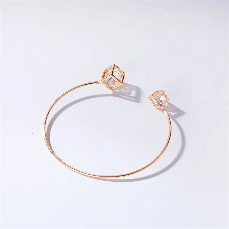 Позолоченные простые металлические циркониевые Звездные сверкающие