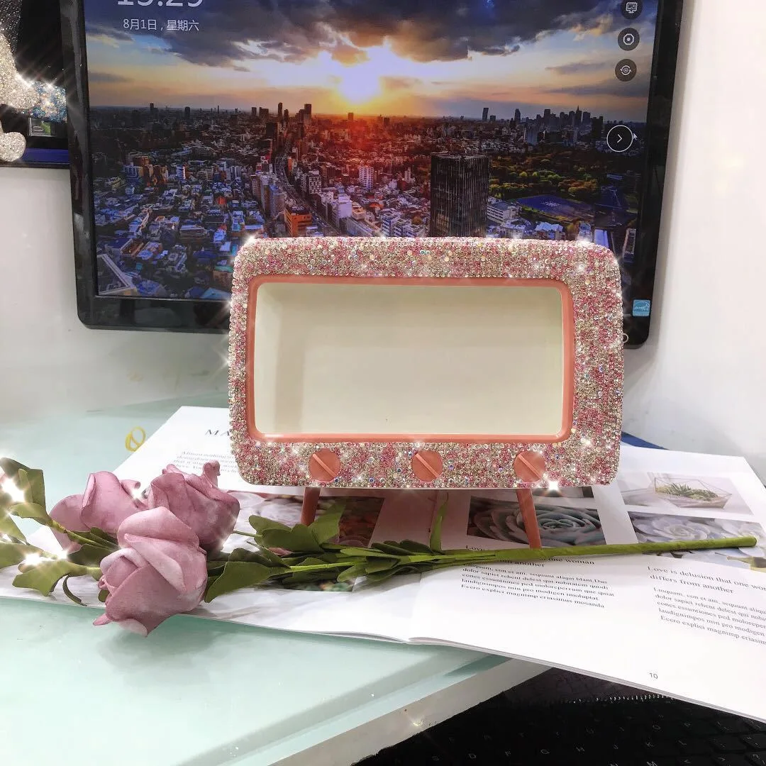 Держатель для салфеток инкрустированный бриллиантами телефона двойного