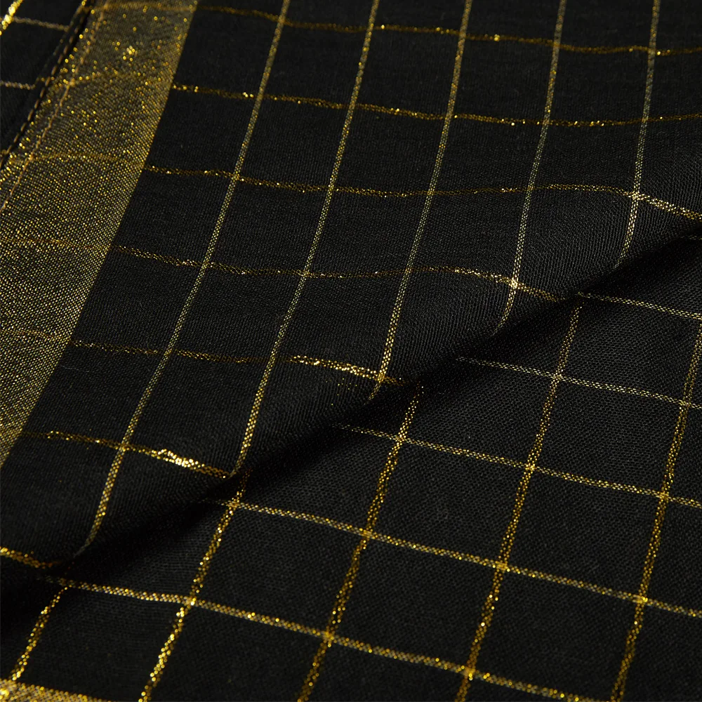 Квадратный платок на голову с золотистым люрексом проверенное покрытие для