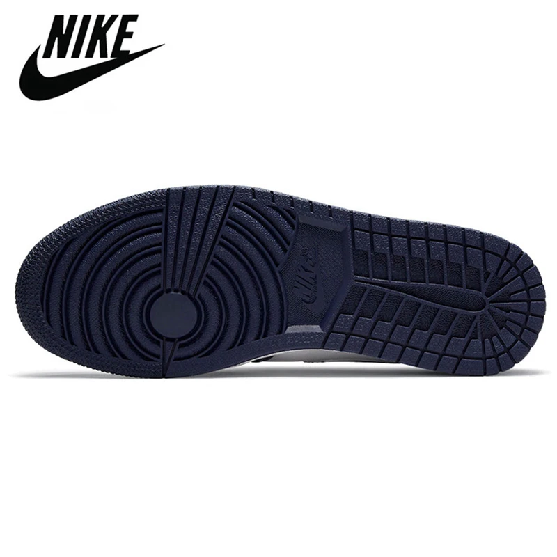 

Hot Sale Air AJ rtro 1 Travis Scott Chicago orteil noir mtallique or hommes chaussures femmes basketball.