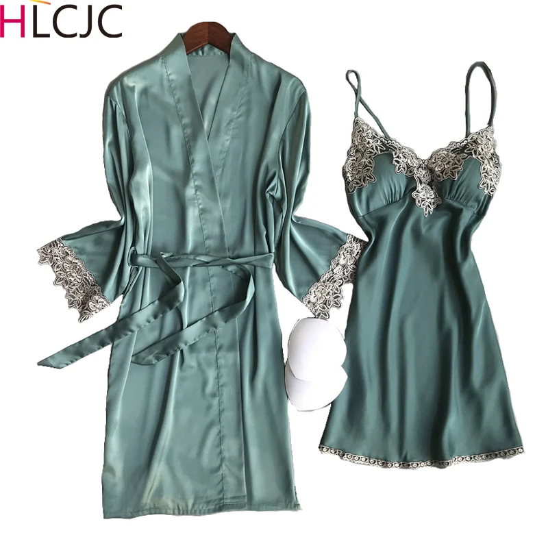 Комплект женский атласный из 2 предметов ночная рубашка халат с нагрудной