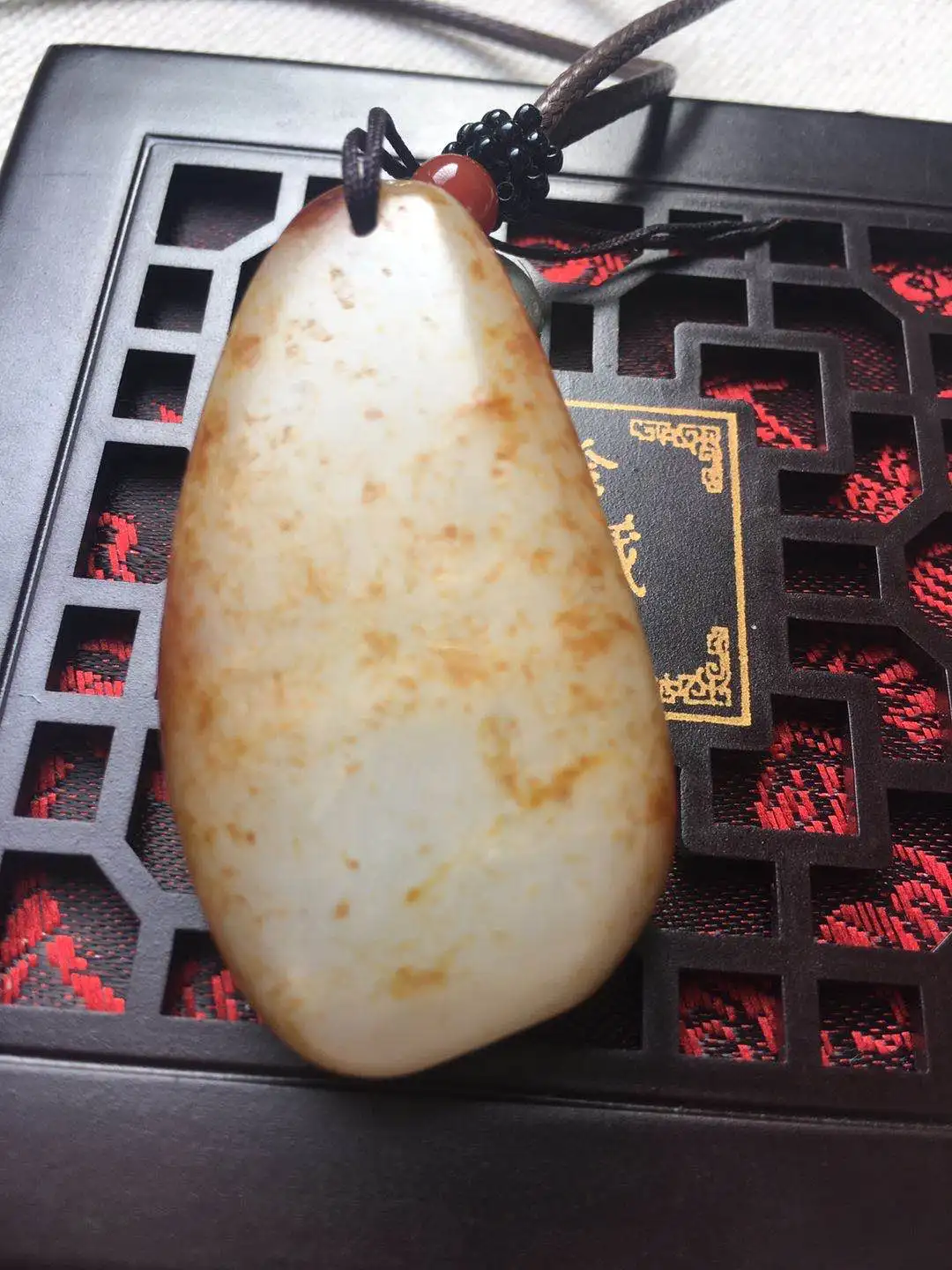 

Top brand natural XinJiang heitan jade jade pendant women men necklace jadeite jade jewelry jade necklaces pendants