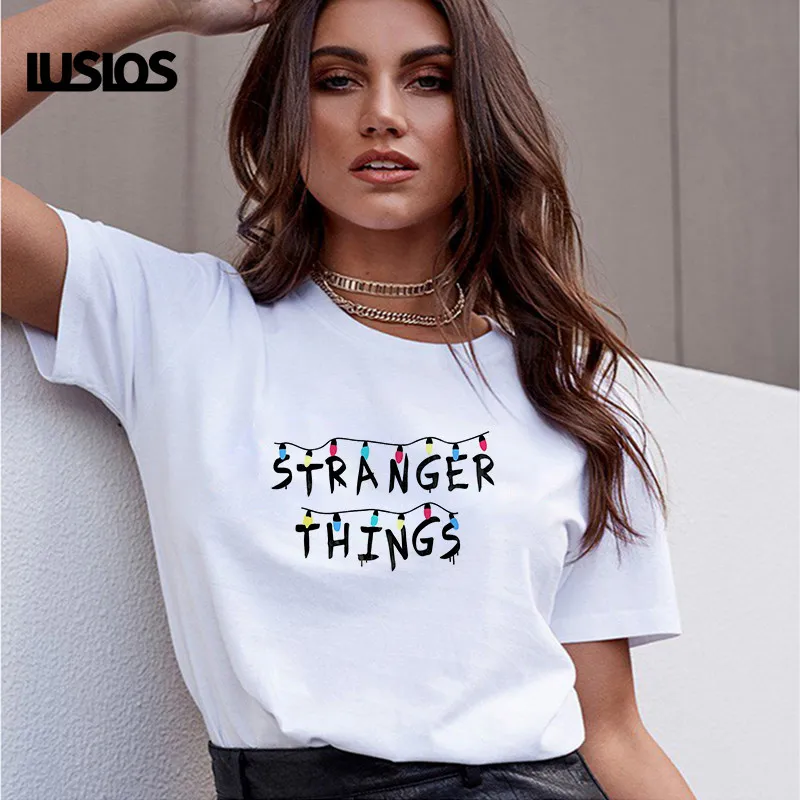 LUSLOS смешной фильм футболка Stanger вещи принт Для женщин летние шорты рукав Повседневное белая футболка с круглым вырезом топы для женщин Harajuku футболки для девочек