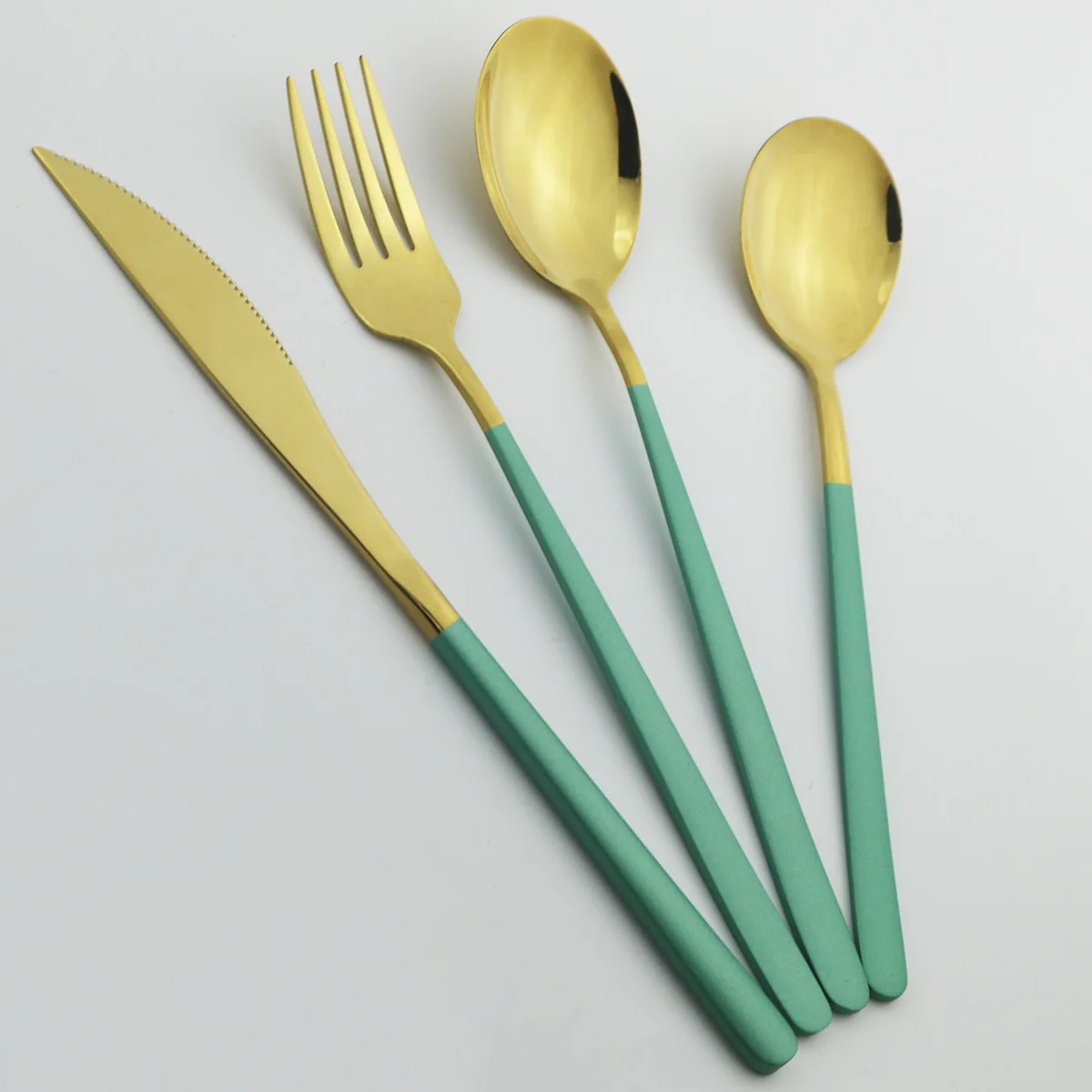 

32Pcs/Set Green Gold Dinnerware Set Knife Fork Spoon Dinner Set 304 Stainless Steel Cutlery Set Kitchen Tableware Silverware Set