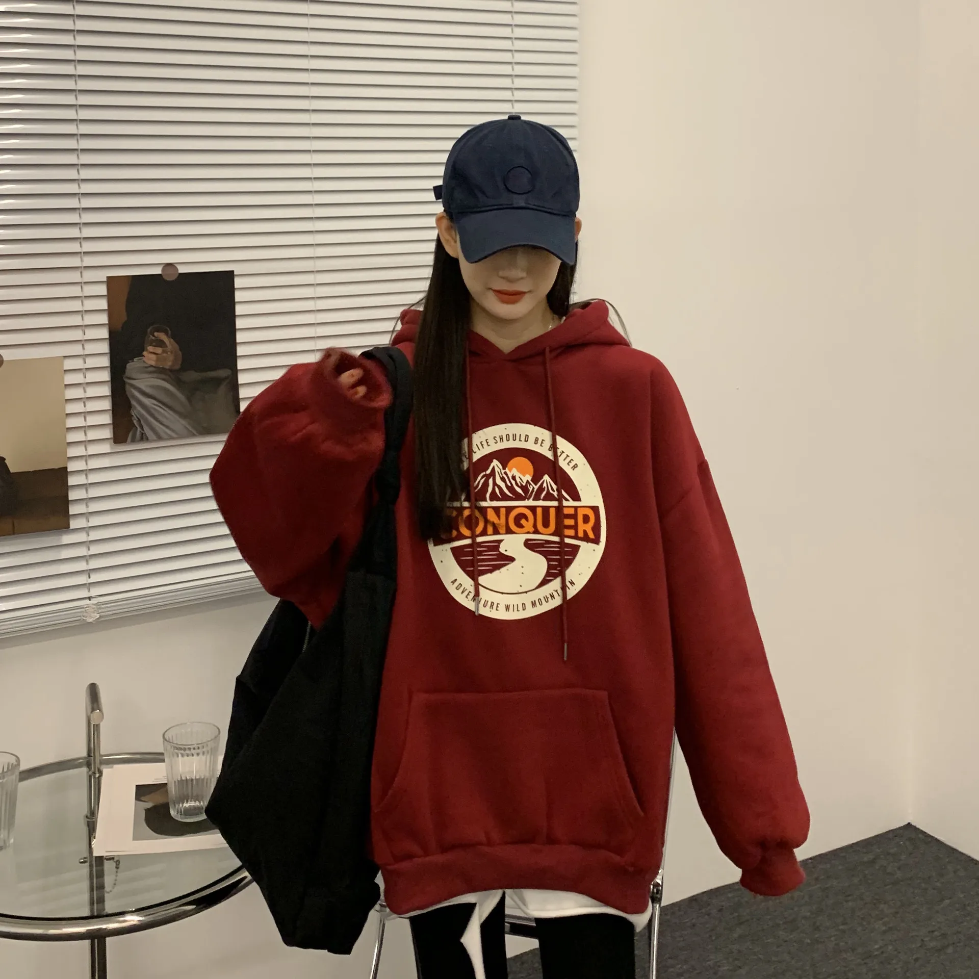 

2020 new loose winter hooded wild pattern long-sleeved plush padded hoodie female student trend