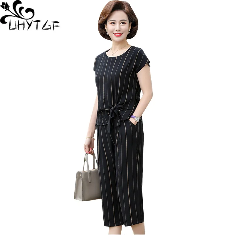 

Женские комплекты UHYTGF, повседневная спортивная одежда с коротким рукавом, Модный Полосатый Летний комплект из двух предметов, элегантный т...