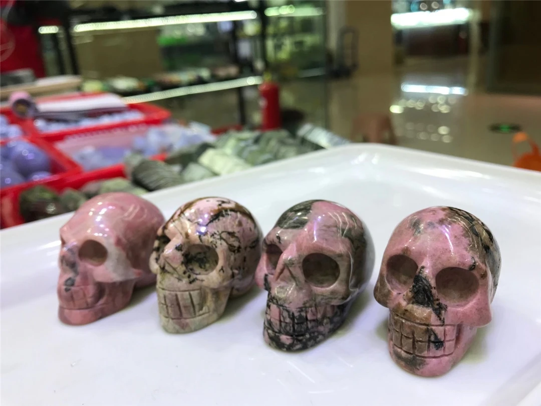 

5CM Natural Rosy Stone Rhodonite Crystals Hand Carved Skull Mineral Quartz Folk Arts Sculpture Decoration