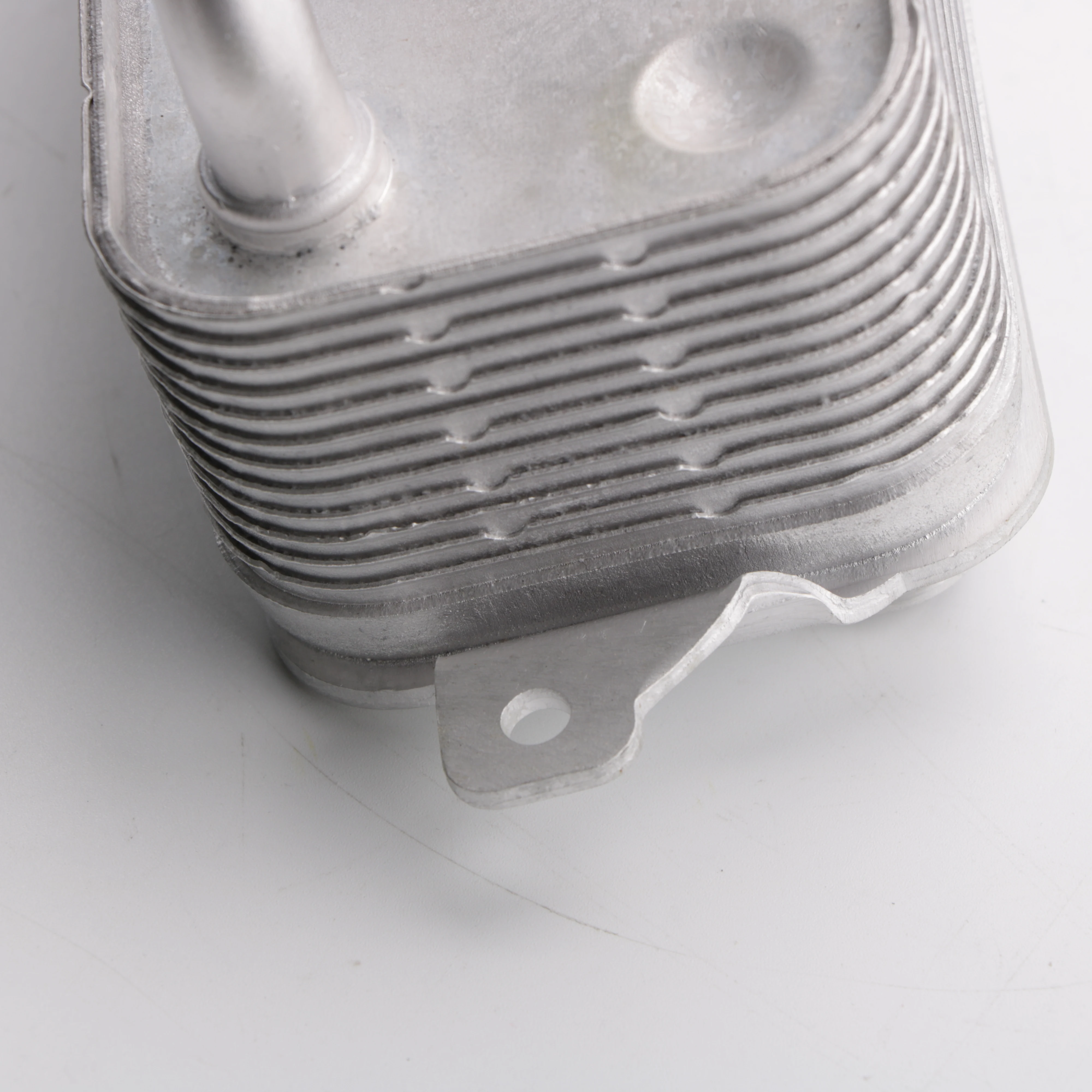 Масляный радиатор HODEE для BMW E60 E63 E64 E65 E66 525i 530i 745i OE: 17217507974 / 17217519213 | Автомобили и
