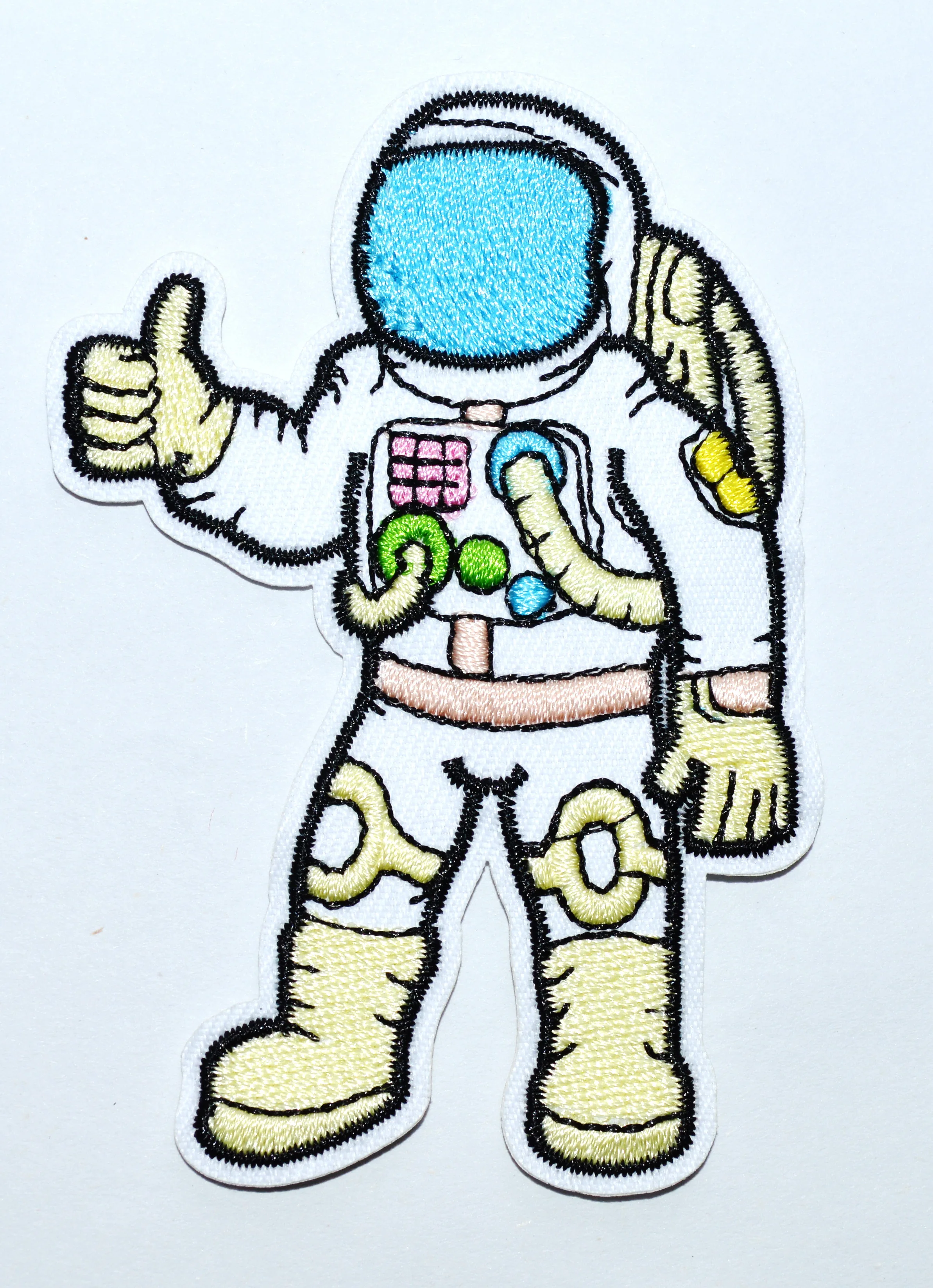 

1x Astronaut cosmonaut space man retro embroidered applique iron on patch (≈ 6.4 * 9 cm)