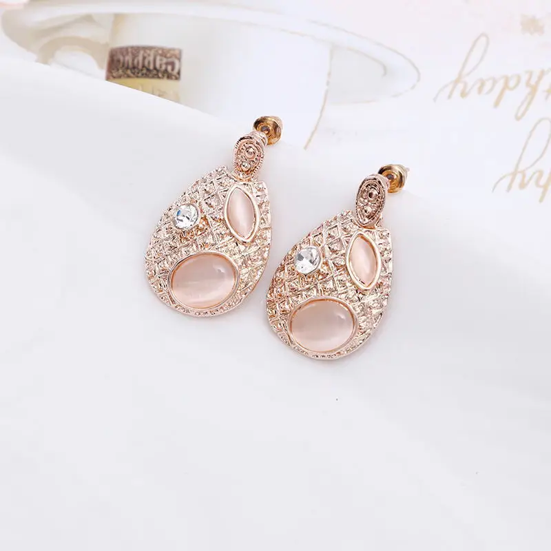 Ожерелье Комплект сережек для женщин Овальный Опал Набор Кристалл Золотой Цвет