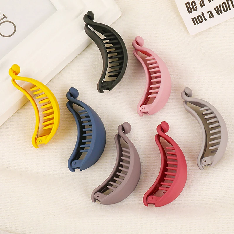 

Cute Candy Colors Banana Shape Hair Claws Women Girls Sweet Hair Clips Ponytail Holder Hairpins Fashion Hair Accessories