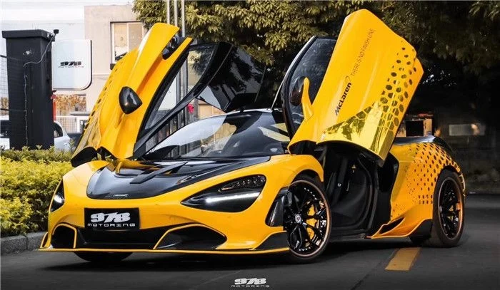 

Suitable for 720s Mclaren Modified Vorsteiner Carbon Fiber Front Side Skirt with Wrap Angle, Spoiler and Rear Lip