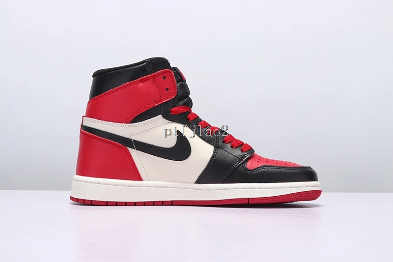 

New Arrival Nike Air Jordan 1 High AJ1 Black red toes Basketball Shoes Men/Women Classic Wild Sneakers 36-45