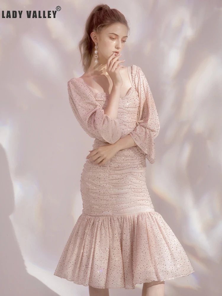 Женское плиссированное платье с квадратным вырезом весна-лето стразы бесплатная