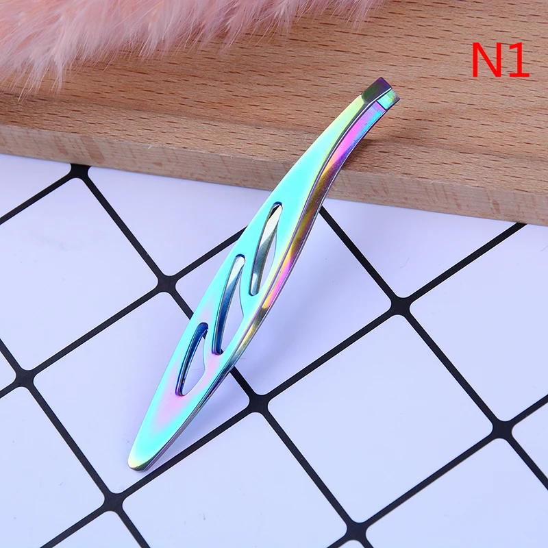 1pcs Cosmetic Eyebrow Tweezers Stainless Steel Face Hair Removal Eye Brow Trimmer Eyelash Clip Beauty Makeup Tool - Color: Green