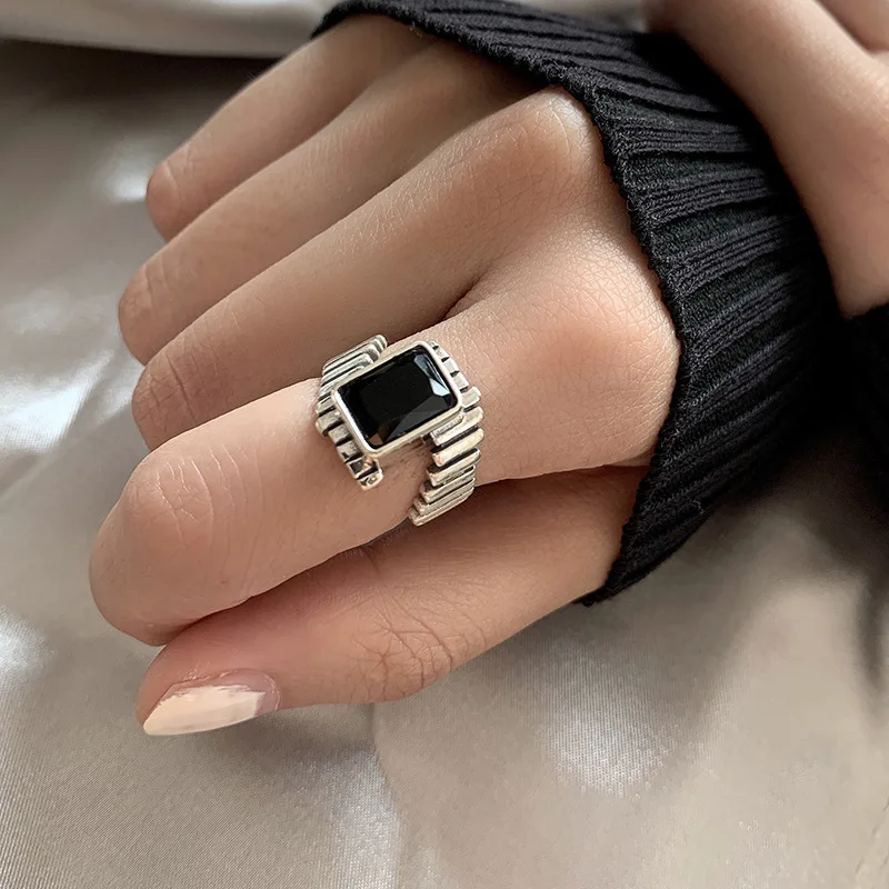 

QMCOCO S925 Sterling Silver Black Square Rings Cross Retro Minimalist Irregular Fine Jewelry Birthday Gift