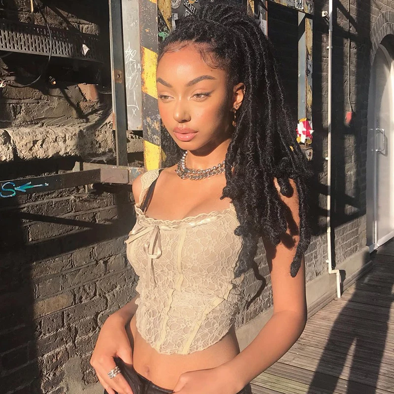 

Lace Tank Top Women Sleeveless Sexy Lady Elegant Cropped Shirts Lace Sleeve Front Lace Hollow up Women Top Summer2021