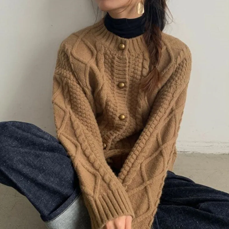 

Женский плотный вязаный свитер в стиле ретро, короткий однобортный Свободный кардиган с круглым вырезом, новинка 2021
