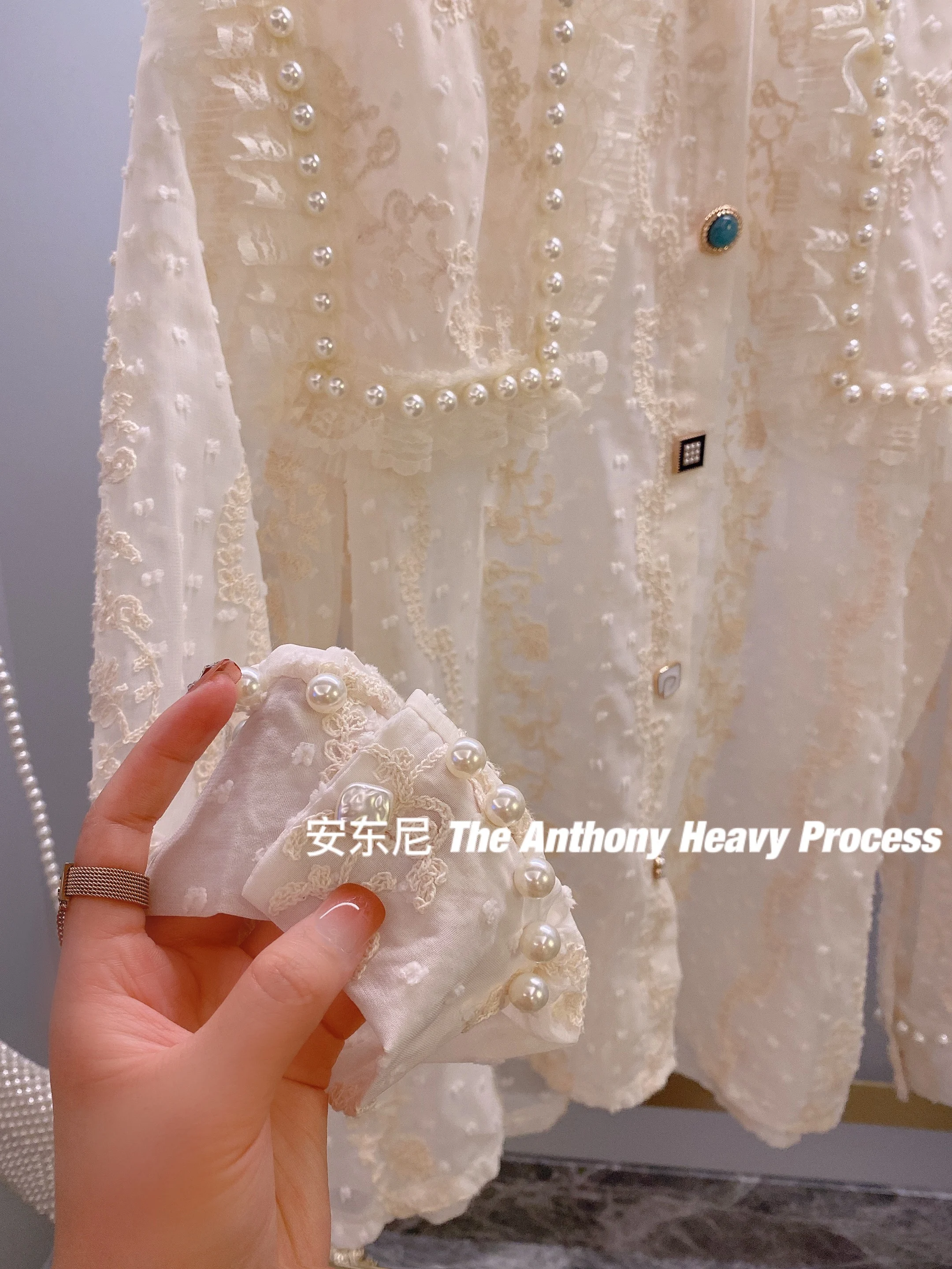 

2021 Spring Autumn Korean Design Gentle Cream Color Lace Lady Shirt Top Doll Collar Beaded Super Fairy Elegant Sweet Blouse