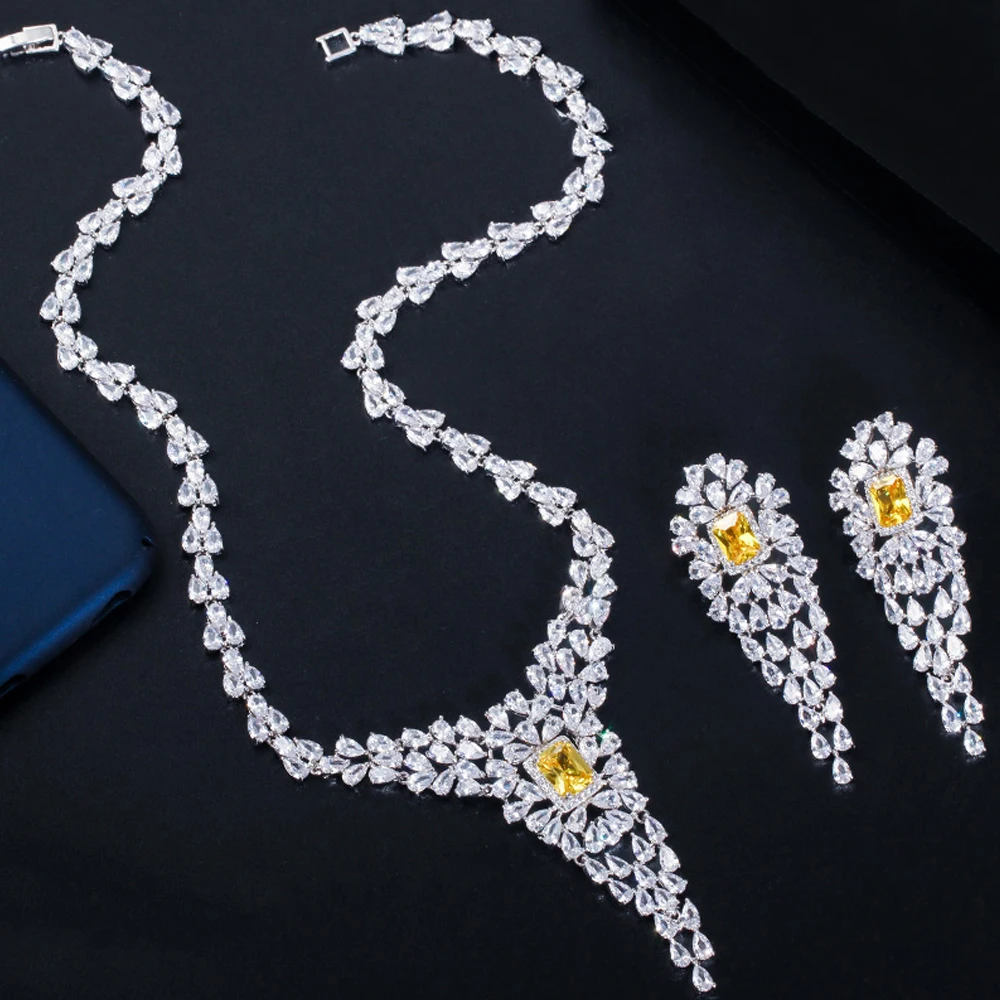 Серьги и ожерелье ThreeGraces в нигерийском стиле роскошные с большим длинным листом