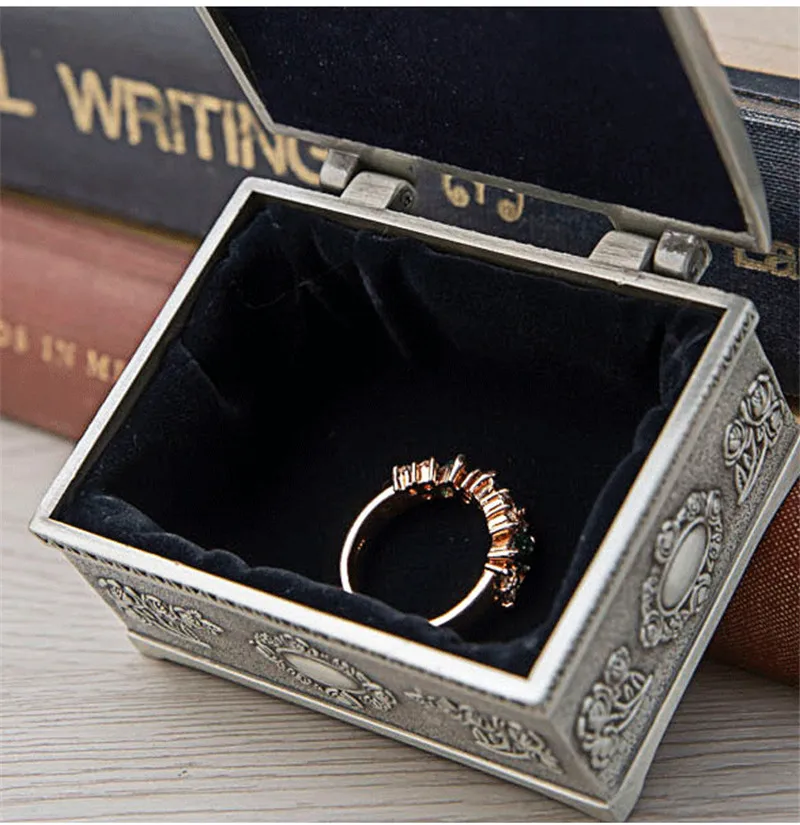 Antique Rose Flower Jewelry Box Creative Zinc Alloy Necklace Storage Box Birthday Gift Trinket Storage Display Chest Organizer