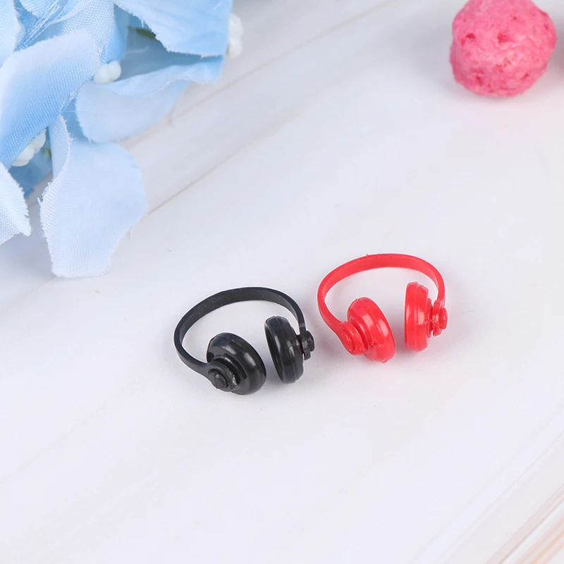 

2Pcs 1/12 Headphone Doll House Decor Classic Toys For Child Kids Gift Dollhouse Miniatures Plastic Wireless Earphone
