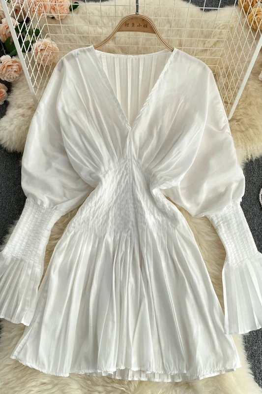 

VANOVICH 2021 New Summer Dress Solid Color Fashion Ladies Dress Temperament V-neck Europe Casual Women Clothing