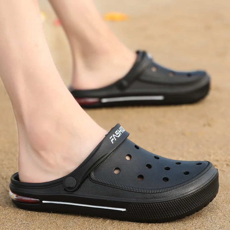 

2020 Men Shoes Summer Sandals Mules Clogs Light Beach Slippers Men Water Shoes Hollow Chaussure Home Slipper for Men