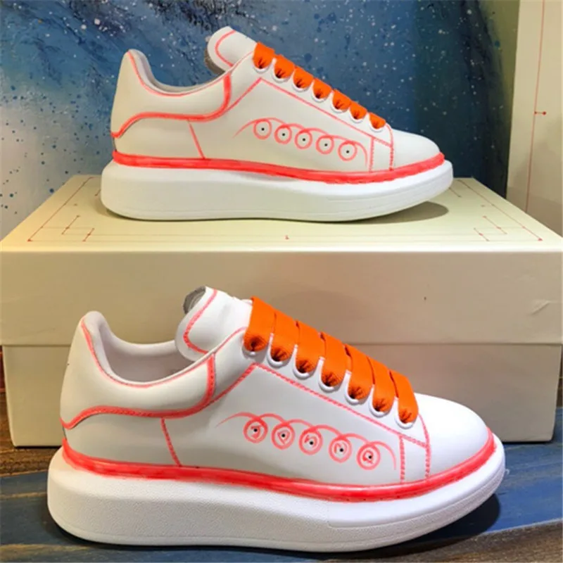 

Top Quality Platform Women's Sneakers Graffiti Luminous Brand Men's Running Shoes Fashion Couples Sports Unisex Chunky Shoes New