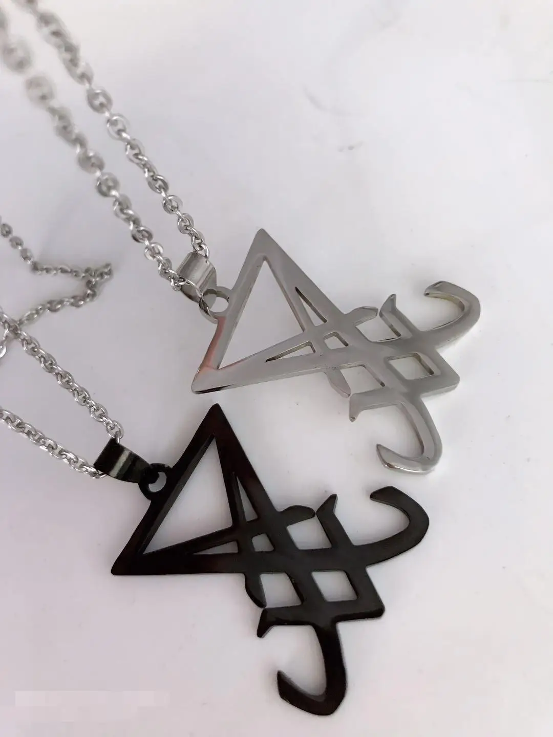 Для Мужчин's Цепочки и ожерелья sigil Of Lucifer сатанинский символ печать сатаны кулон