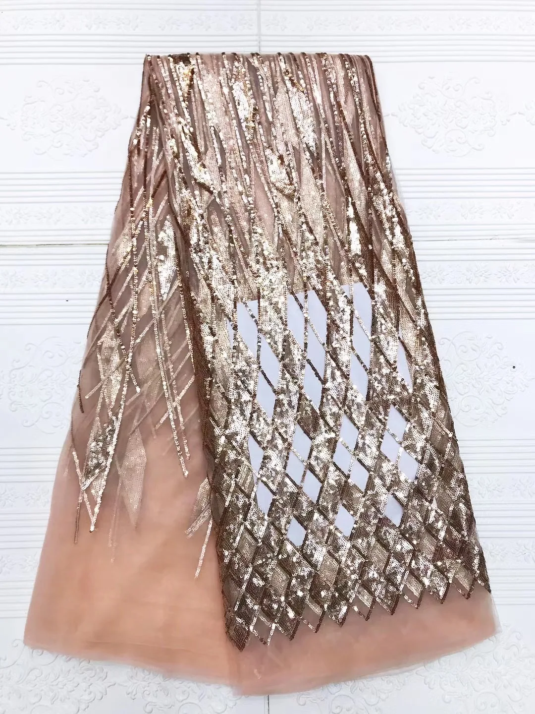 

Кружевная ткань, французский Тюль с золотыми блестками, Высококачественная африканская сетка, кружевной материал для вечеринок, 2021