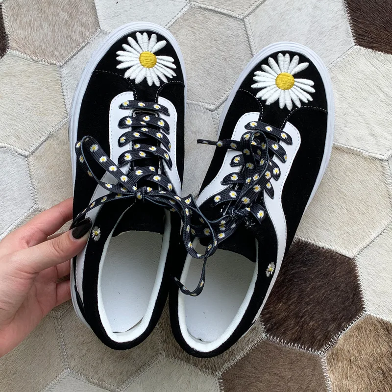 

Black Casual Canvas Shoes Women Canvas Shoes High Quality Women Casual Shoes Canvas Rubber Female Flat Shoes 35-40