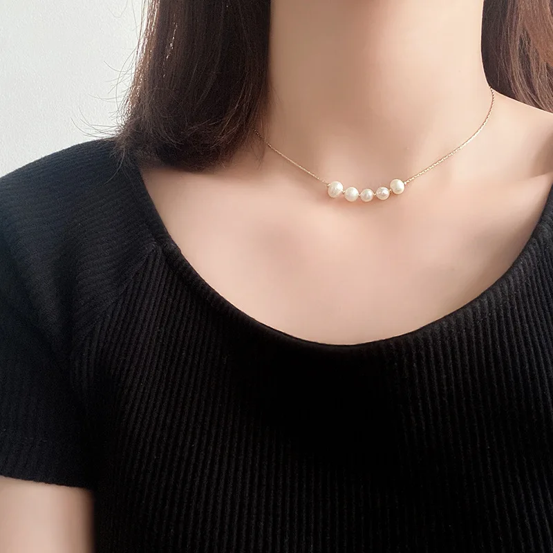 

Trendy Jewelry Natural Freshwater Pearls Pendant Necklace Simple Design One Layer Golden Plating Thin Chain Necklace For Women