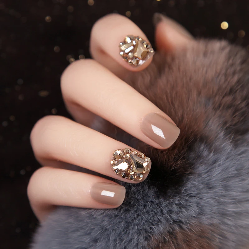 

24pcs Champagne Gold Full Diamond Short Nails Short Fake Nail False Nail Detachable Manicure Tool With 2g Glue