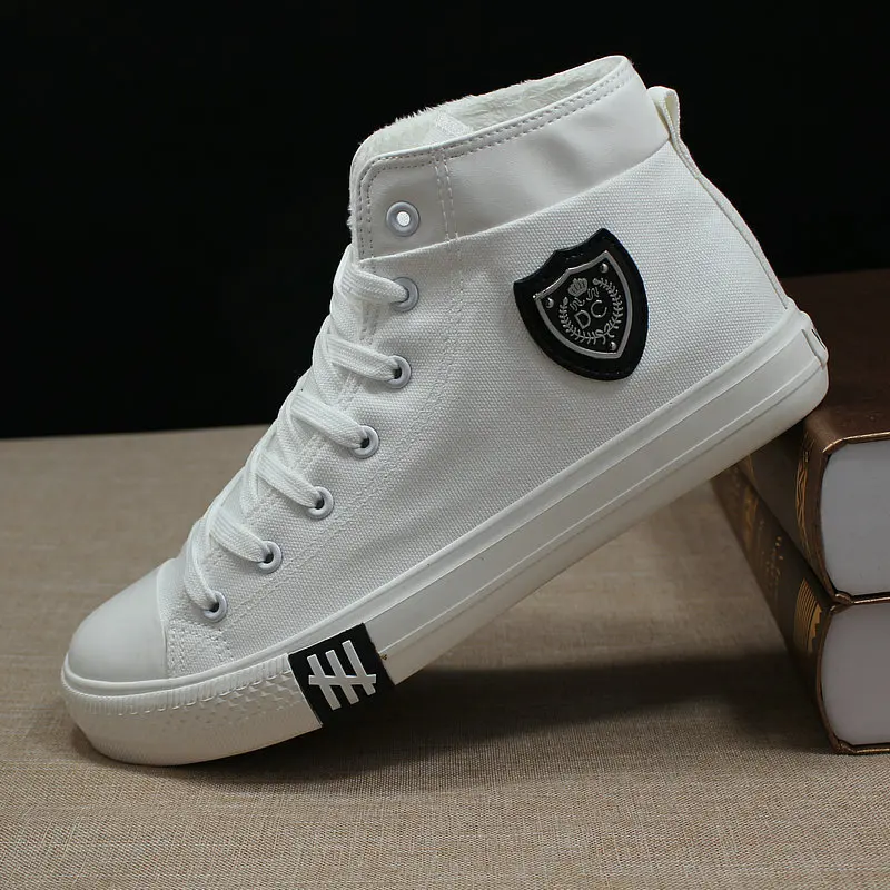 

Новинка Зима 2021, высокие мужские бархатные парусиновые туфли, Корейская версия модных теплых туфель для скейтборда, повседневная обувь, муж...