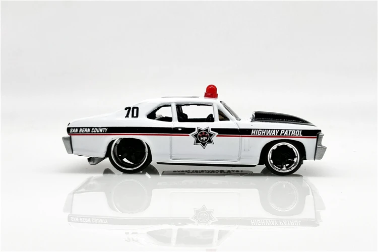 Вечная классика Bburago для Chevrolet Nova 1970 Boy модель автомобиля в масштабе 1:64|Наземный