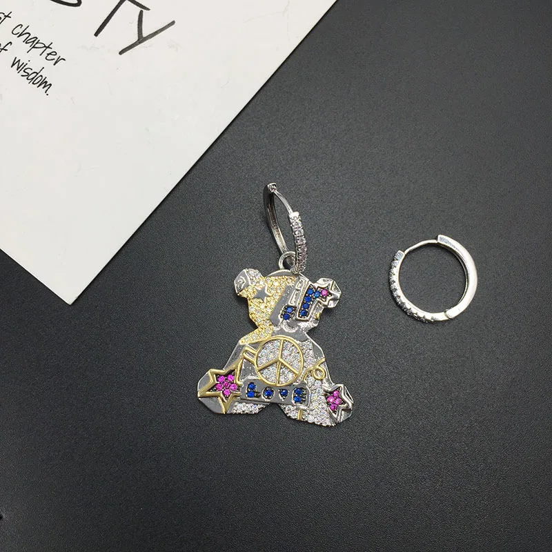 Модные маленькие асимметричные серьги в виде мишки тедди с символом защиты от