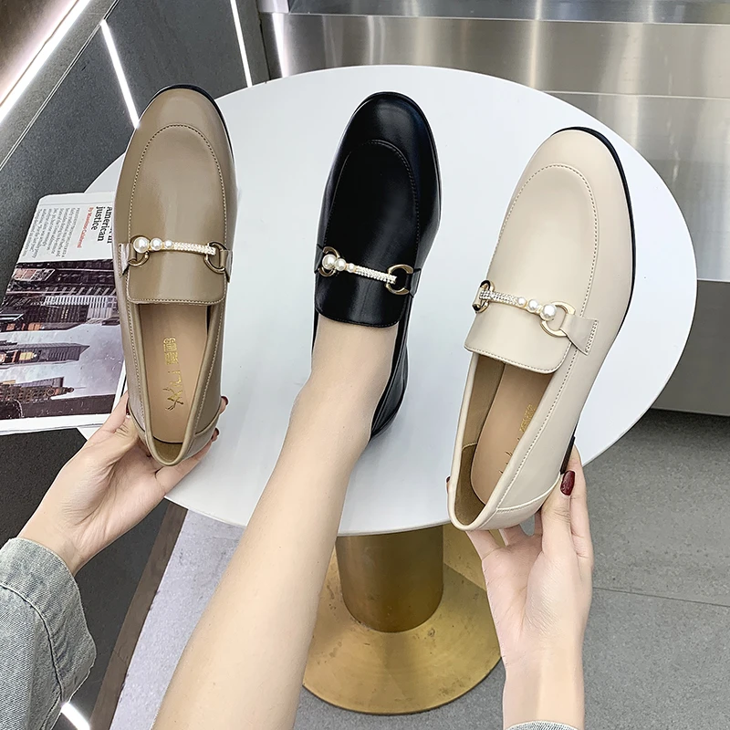 

Slip On Loafers Shoes Women Flat Shoes Spring Fashion Brand Chain Women Flat Heel Casual British Style Oxford Shoes Plus Size